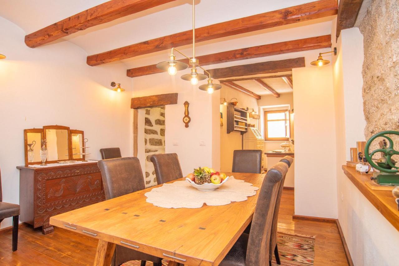 Villa Casa Santa Croce à Ala dei Sardi Extérieur photo